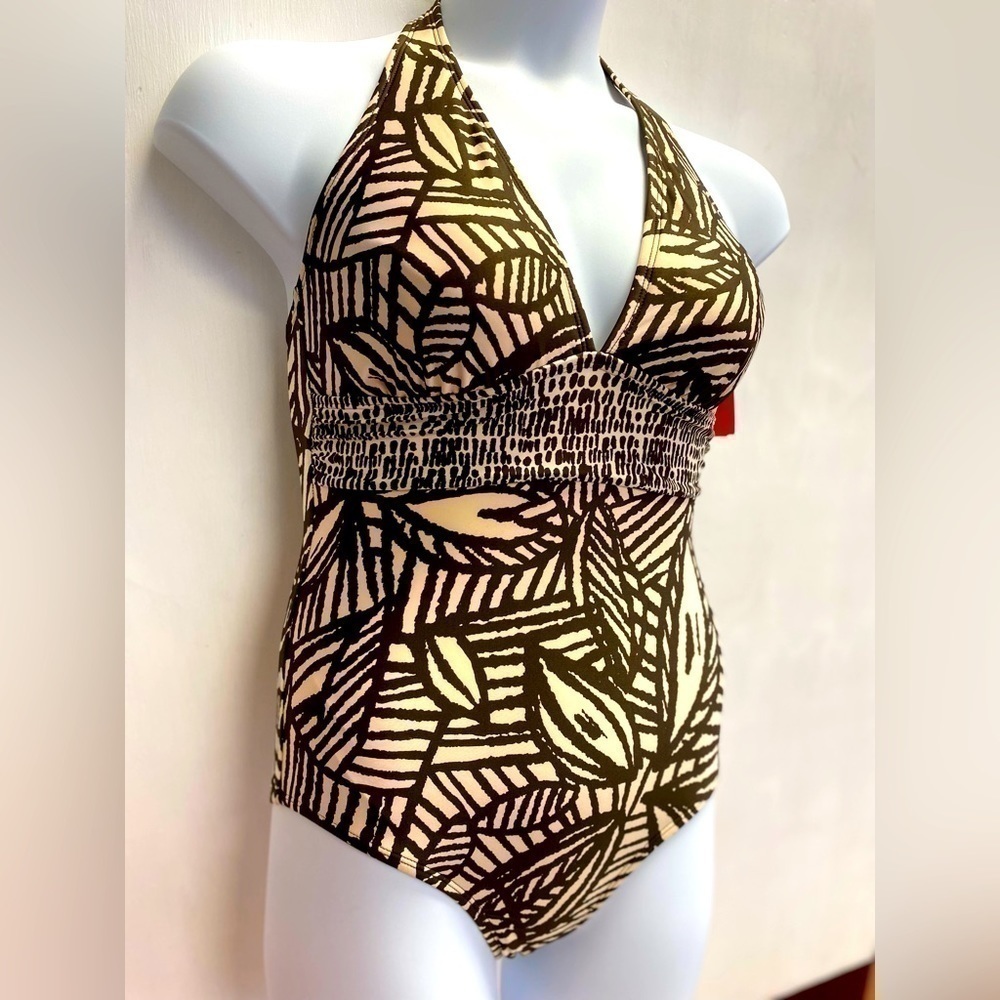 Clean water one piece size medium